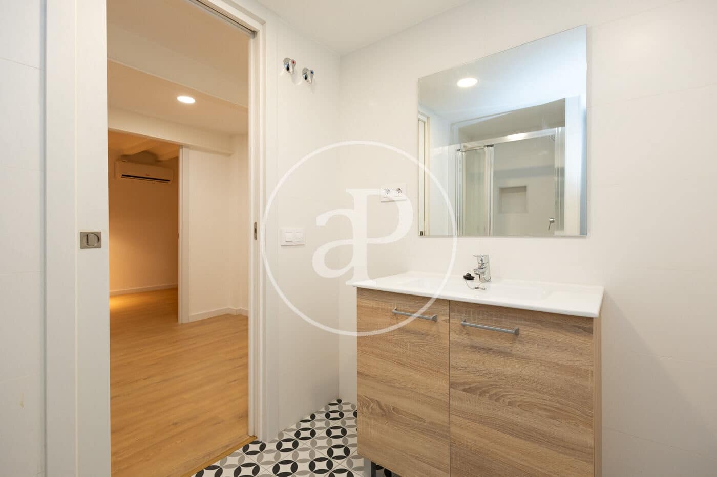 2 sovrum Lägenhet till salu i Barcelona stad - 390 000 € (Ref: 9296865)