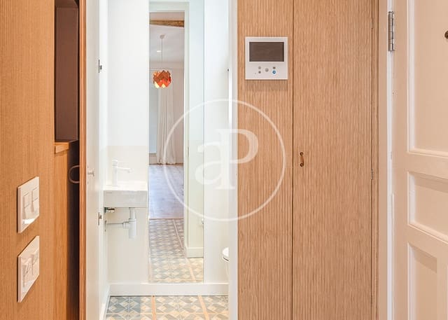 2 soverom Leilighet til salgs i La Dreta de L'Eixample, Barcelona by - € 770 000 (Ref: 9296866)