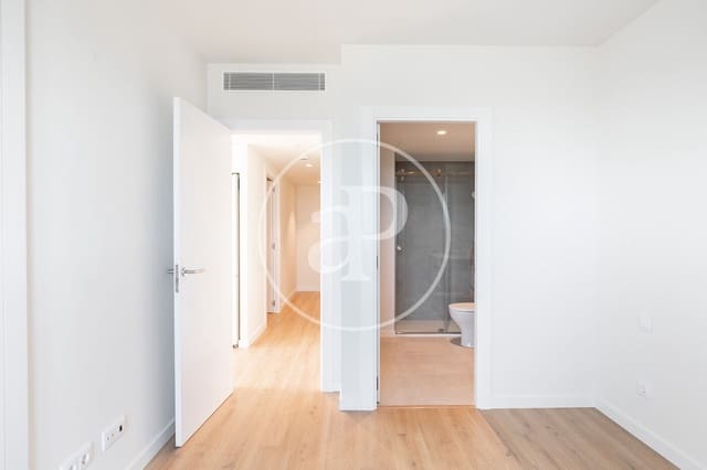 2 bedroom Apartment for rent in Mataró with pool - € 1,900 (Ref: 9296867)