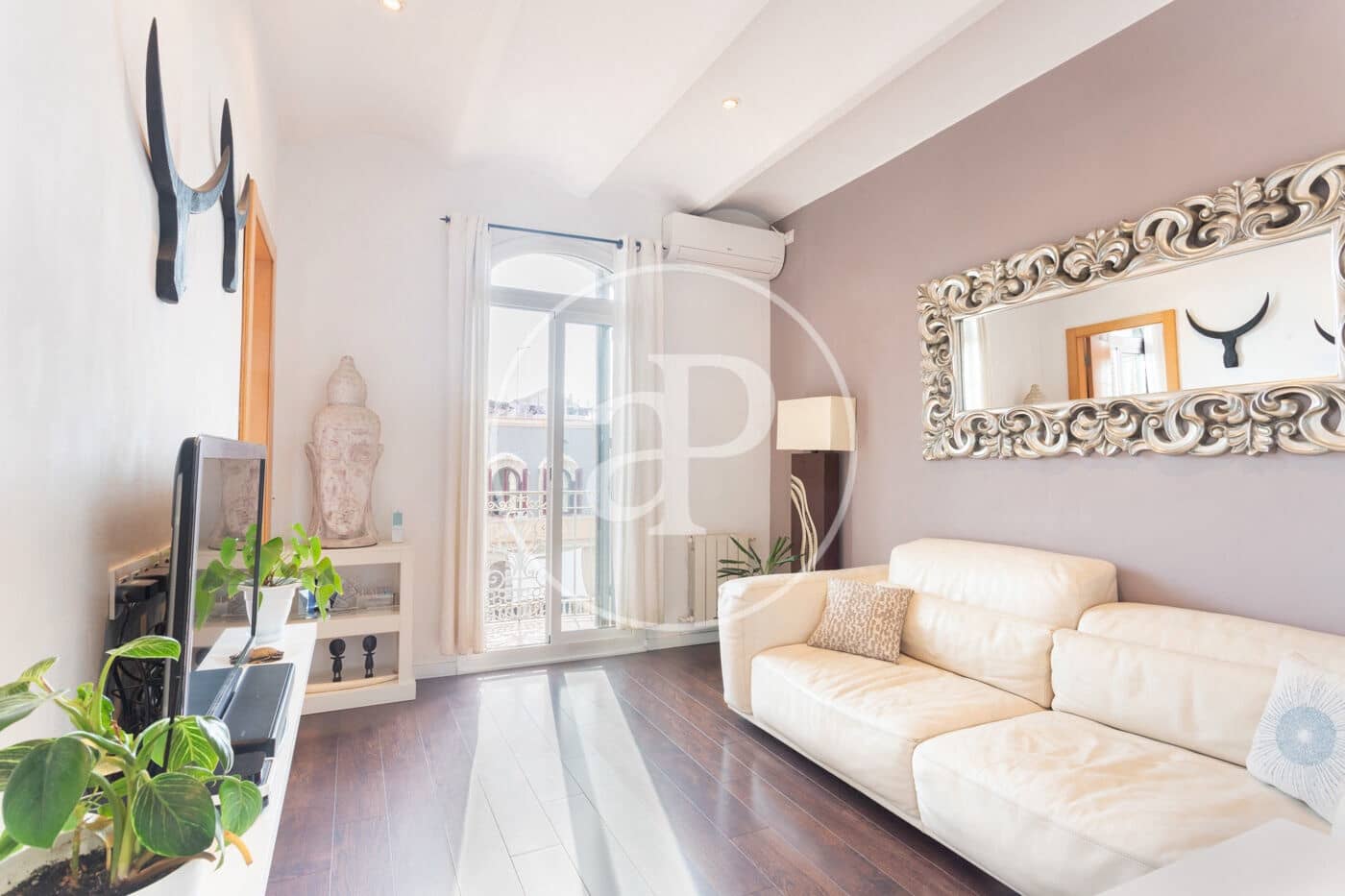 2 bedroom Apartment for rent in Barcelona city - € 1,850 (Ref: 9301030)