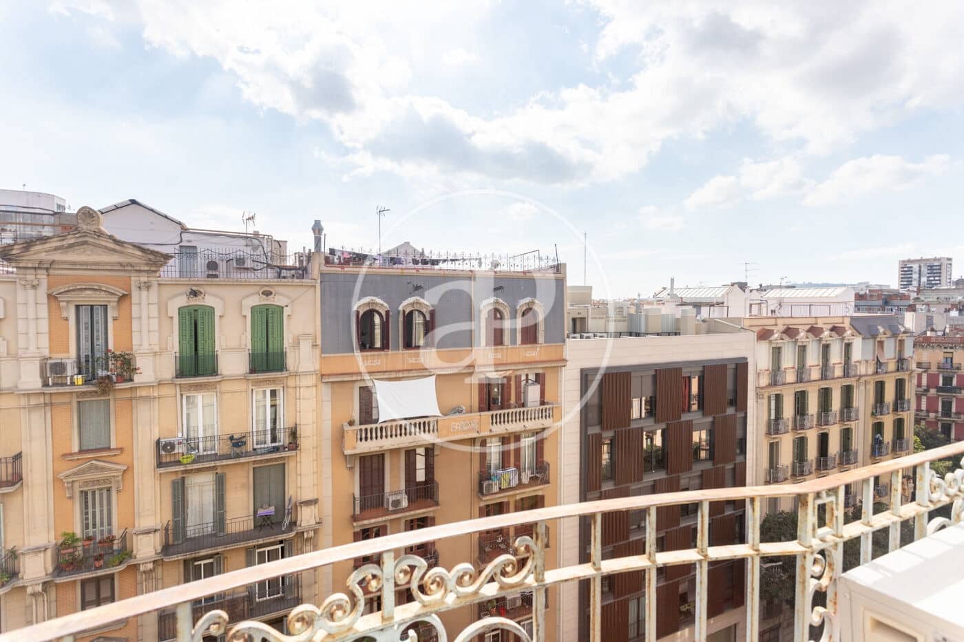 2 bedroom Apartment for rent in Barcelona city - € 1,850 (Ref: 9301030)