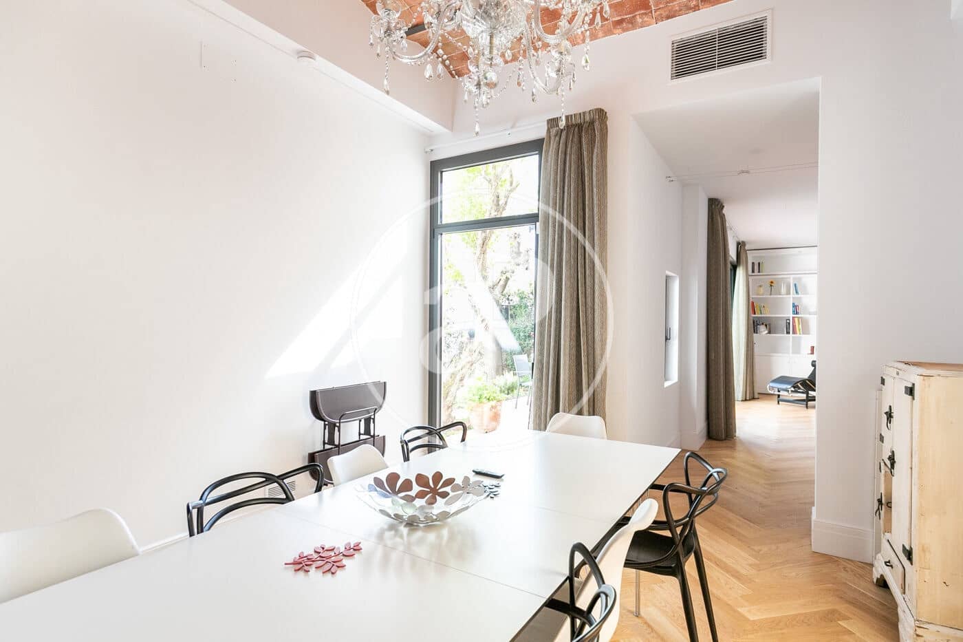 5 soveværelse Villa til leje i Barcelona by med swimmingpool - € 8.000 (Ref: 9301032)