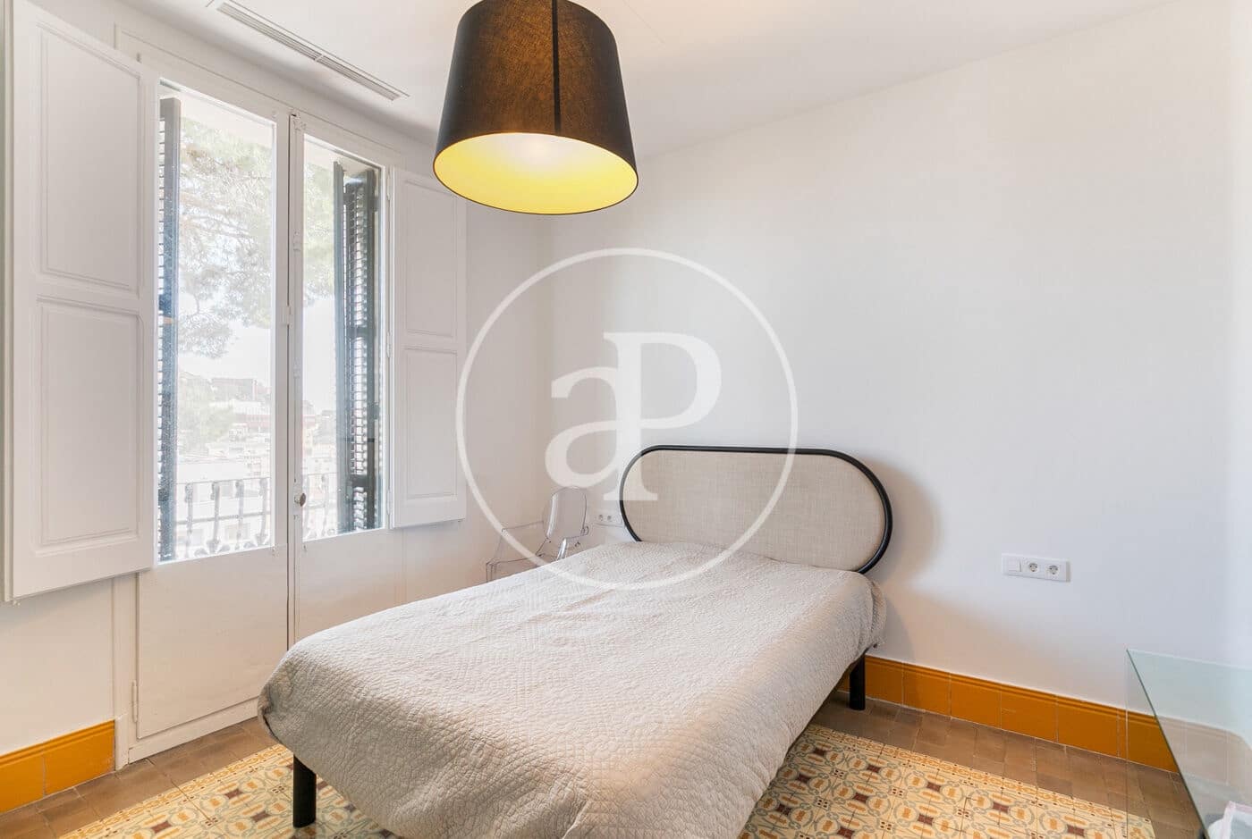 5 soveværelse Villa til leje i Barcelona by med swimmingpool - € 8.000 (Ref: 9301032)