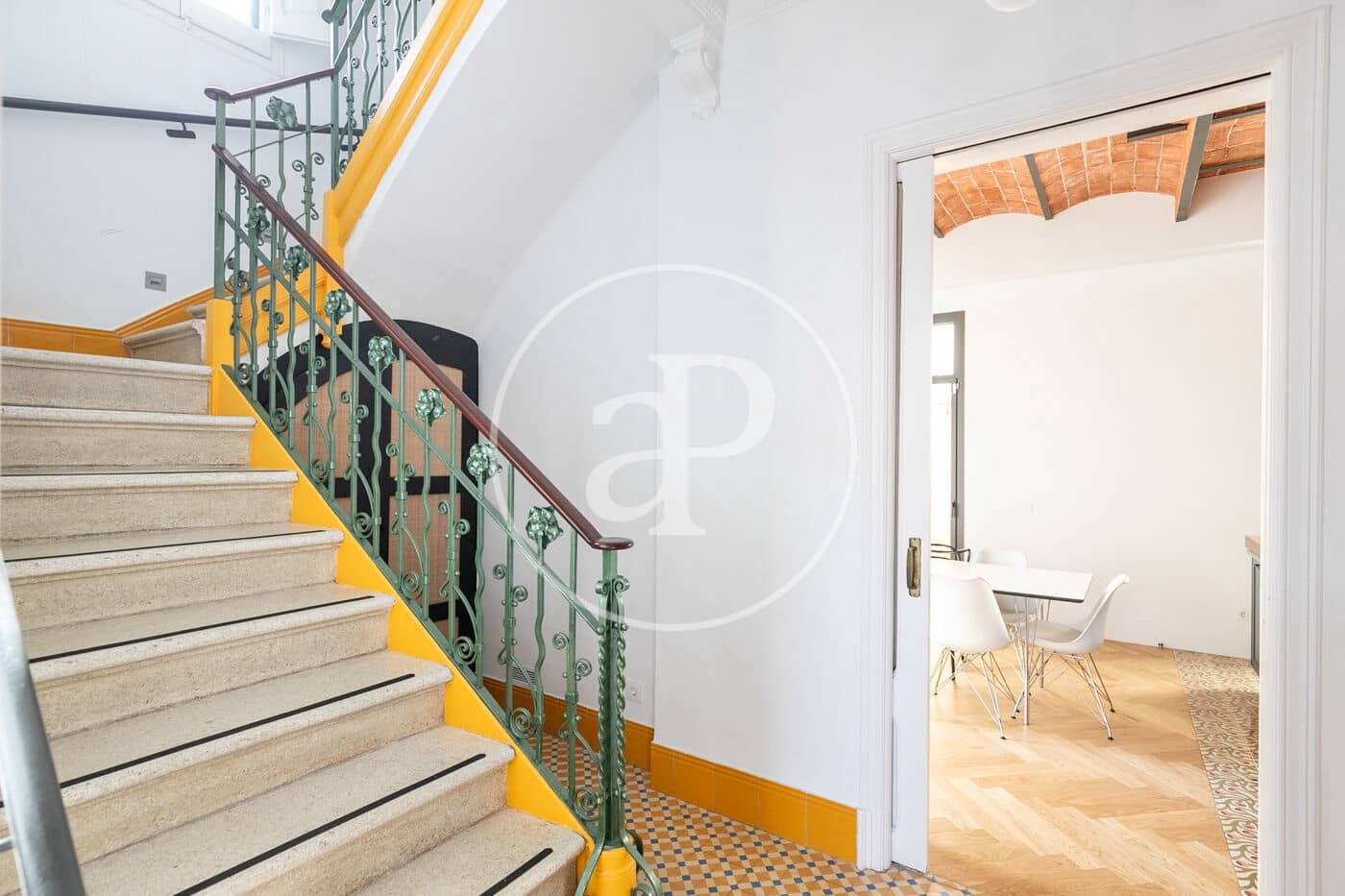 5 soveværelse Villa til leje i Barcelona by med swimmingpool - € 8.000 (Ref: 9301032)