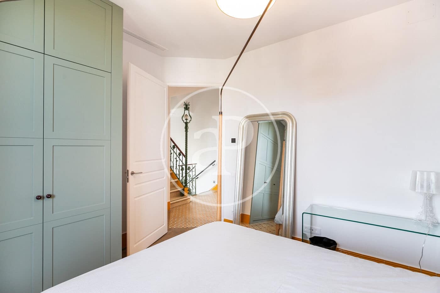 5 soveværelse Villa til leje i Barcelona by med swimmingpool - € 8.000 (Ref: 9301032)