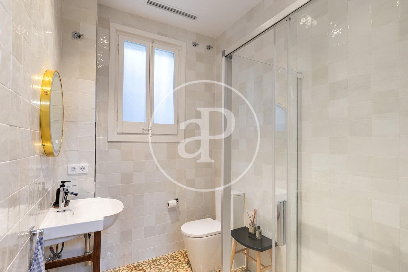 5 soveværelse Villa til leje i Barcelona by med swimmingpool - € 8.000 (Ref: 9301032)