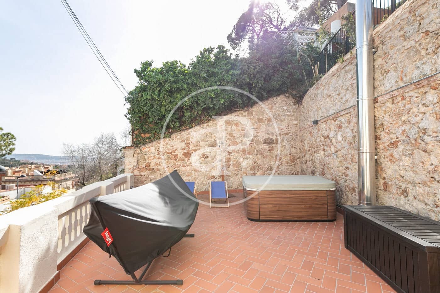 5 soveværelse Villa til leje i Barcelona by med swimmingpool - € 8.000 (Ref: 9301032)