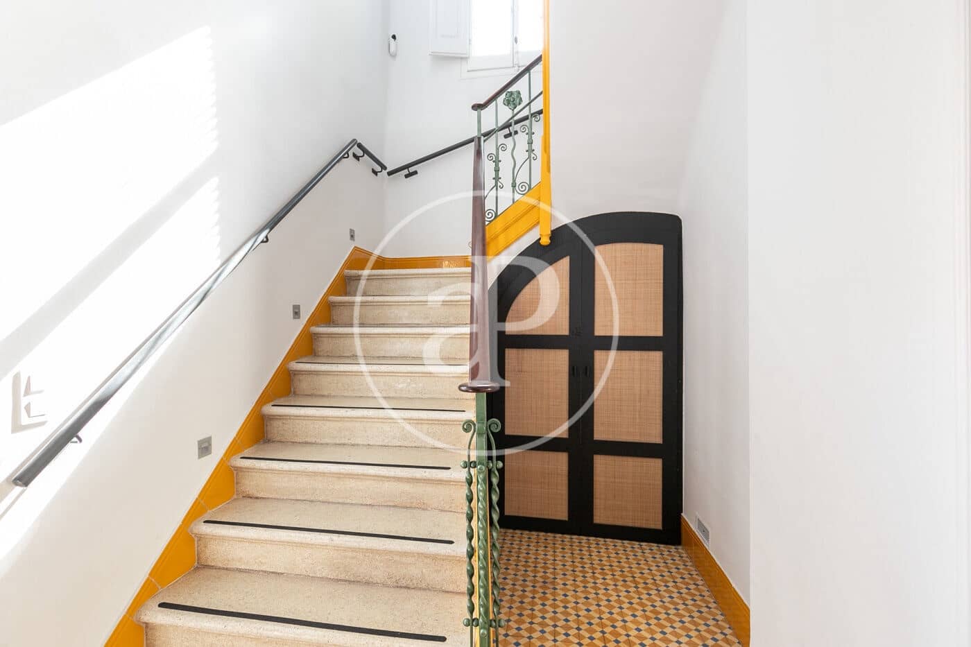 5 soveværelse Villa til leje i Barcelona by med swimmingpool - € 8.000 (Ref: 9301032)