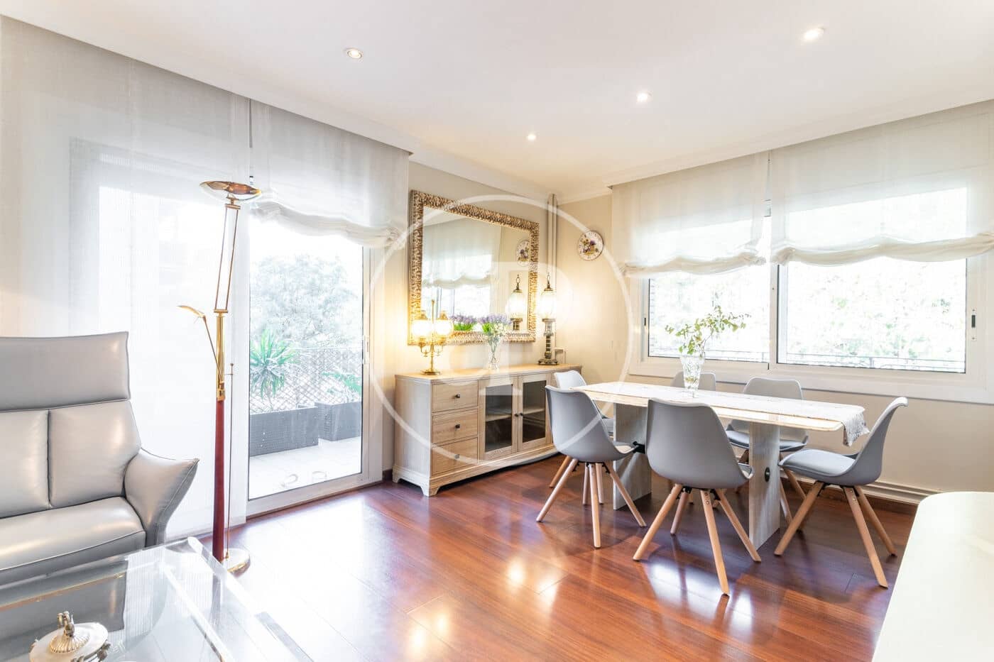 4 sypialnia Apartament do wynajęcia w Miasto Barcelona - 2 600 € (Ref: 9301036)