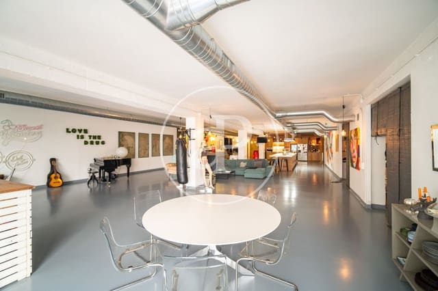 3 sovrum Lägenhet till salu i El Poblenou, Barcelona stad - 1 250 000 € (Ref: 9301037)