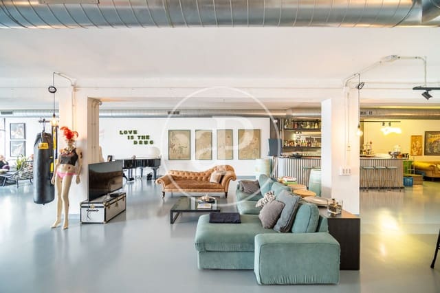 3 sovrum Lägenhet till salu i El Poblenou, Barcelona stad - 1 250 000 € (Ref: 9301037)