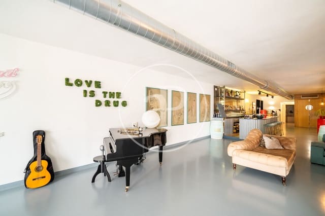 3 sovrum Lägenhet till salu i El Poblenou, Barcelona stad - 1 250 000 € (Ref: 9301037)