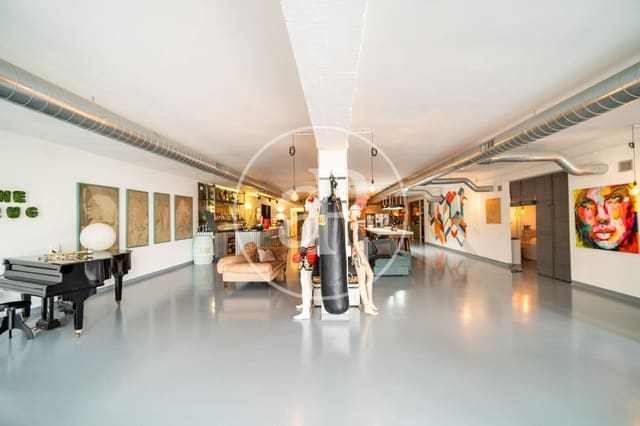 3 sovrum Lägenhet till salu i El Poblenou, Barcelona stad - 1 250 000 € (Ref: 9301037)