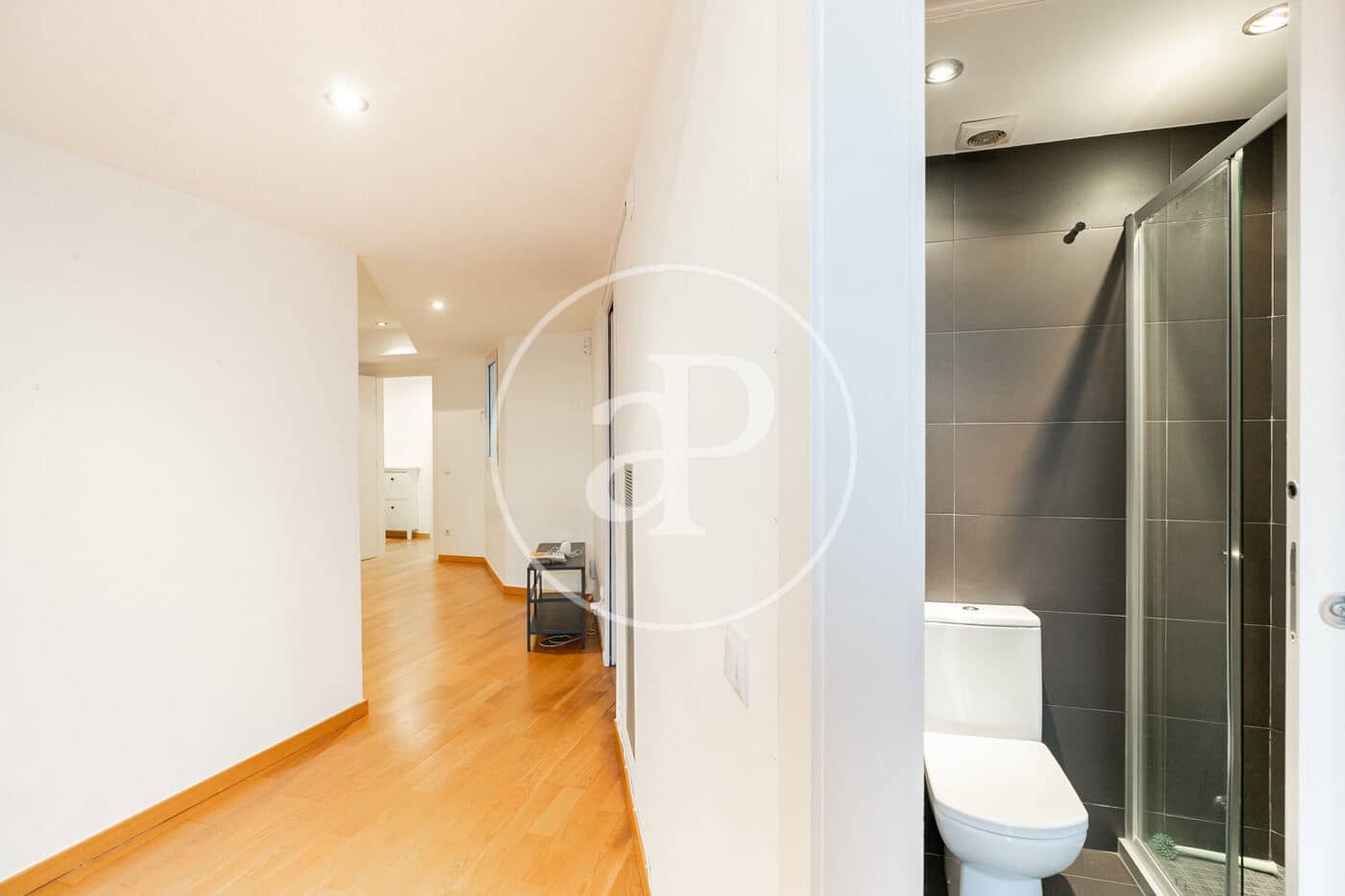 2 soveværelse Penthouse til salg i Barcelona by - € 665.000 (Ref: 9303510)