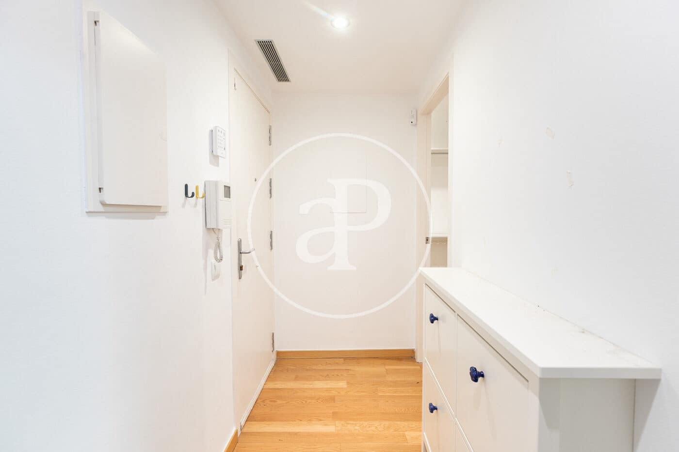 2 soveværelse Penthouse til salg i Barcelona by - € 665.000 (Ref: 9303510)