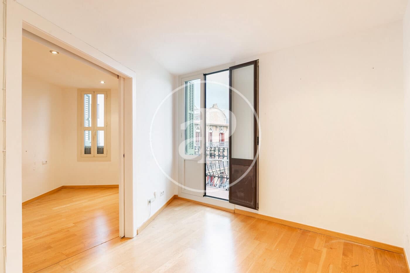 2 soveværelse Penthouse til salg i Barcelona by - € 665.000 (Ref: 9303510)
