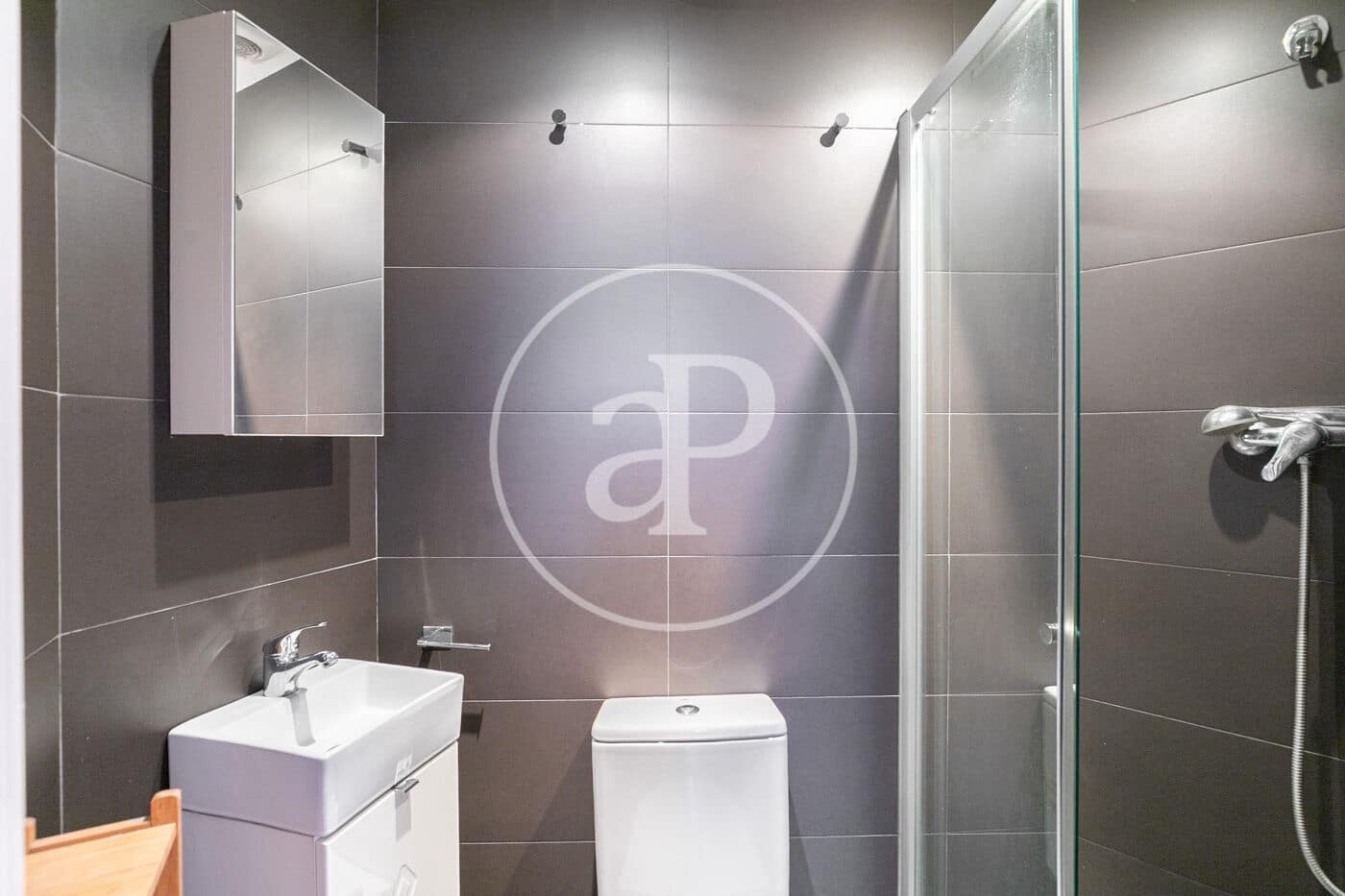 2 soveværelse Penthouse til salg i Barcelona by - € 665.000 (Ref: 9303510)