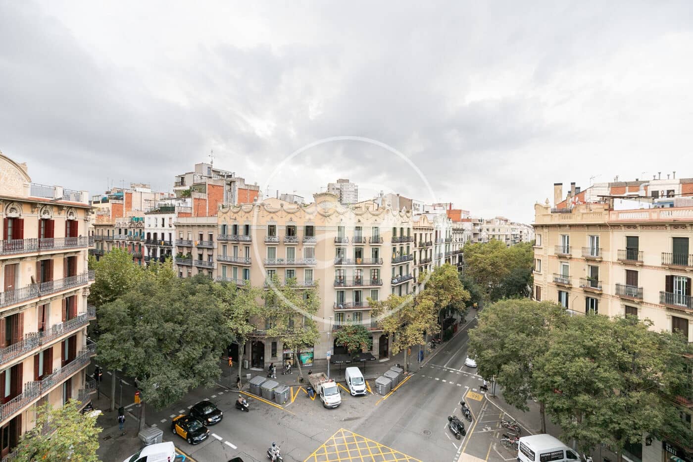 2 soveværelse Penthouse til salg i Barcelona by - € 665.000 (Ref: 9303510)