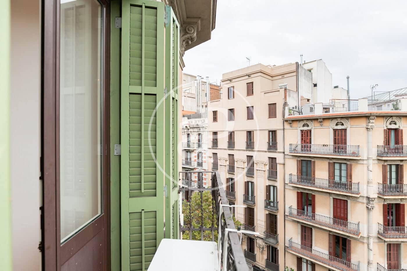 2 soveværelse Penthouse til salg i Barcelona by - € 665.000 (Ref: 9303510)