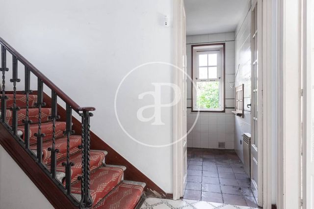 3 bedroom Villa for sale in Sant Just Desvern with garage - € 1,490,000 (Ref: 9303512)