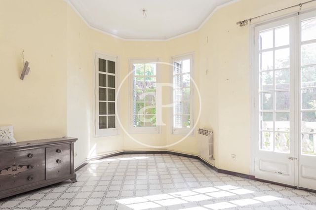 3 bedroom Villa for sale in Sant Just Desvern with garage - € 1,490,000 (Ref: 9303512)