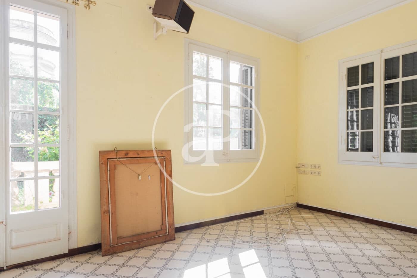 3 bedroom Villa for sale in Sant Just Desvern with garage - € 1,490,000 (Ref: 9303512)