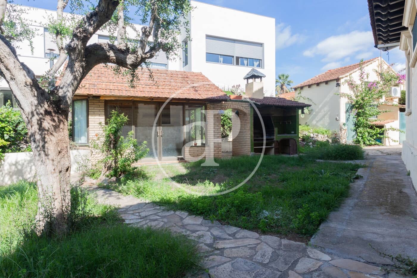 3 bedroom Villa for sale in Sant Just Desvern with garage - € 1,490,000 (Ref: 9303512)