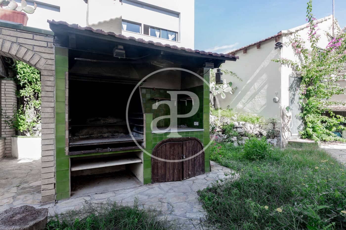3 bedroom Villa for sale in Sant Just Desvern with garage - € 1,490,000 (Ref: 9303512)