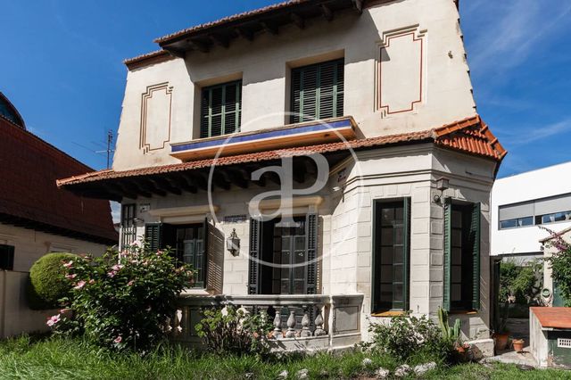 3 bedroom Villa for sale in Sant Just Desvern with garage - € 1,490,000 (Ref: 9303512)
