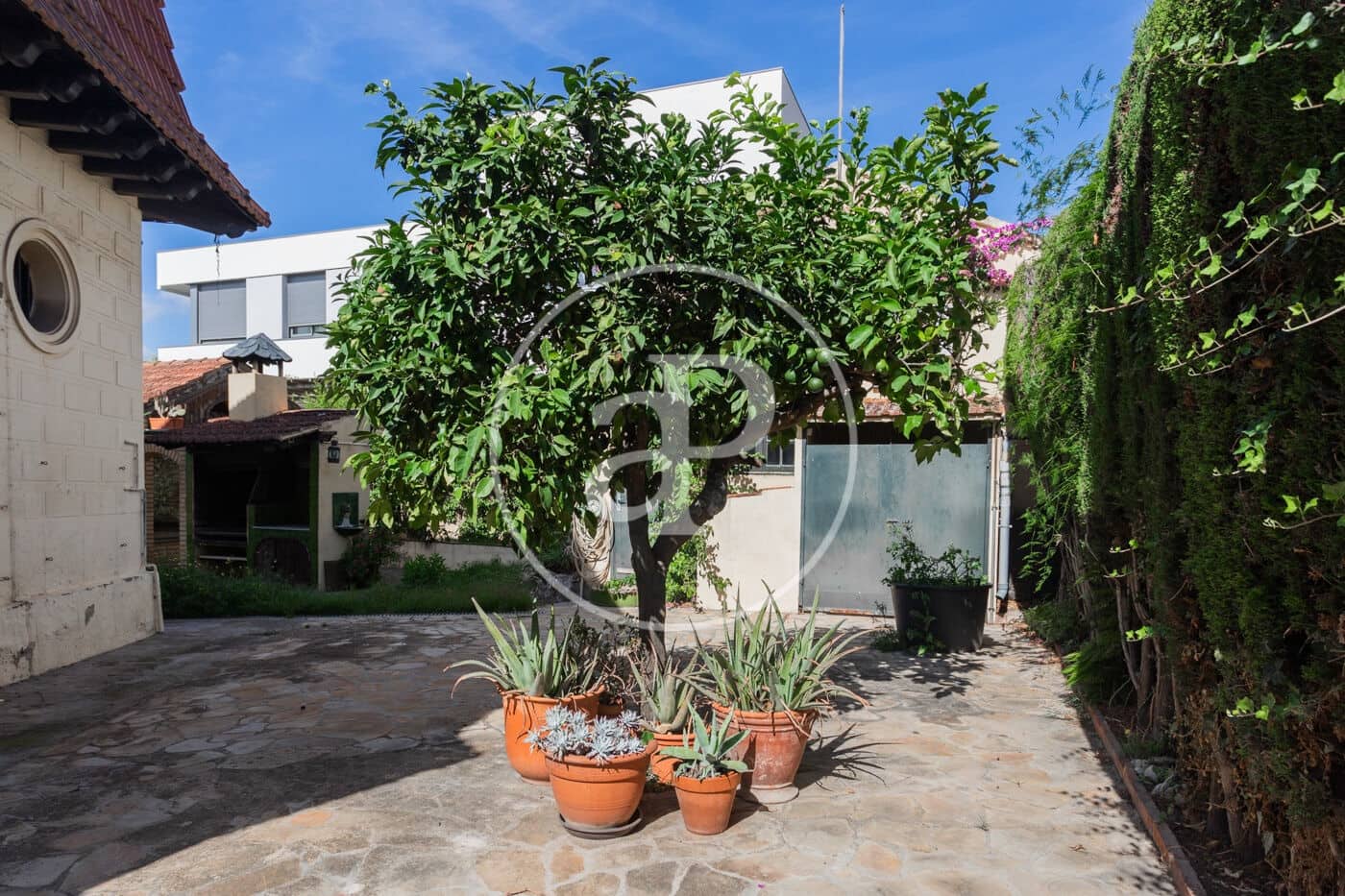 3 bedroom Villa for sale in Sant Just Desvern with garage - € 1,490,000 (Ref: 9303512)