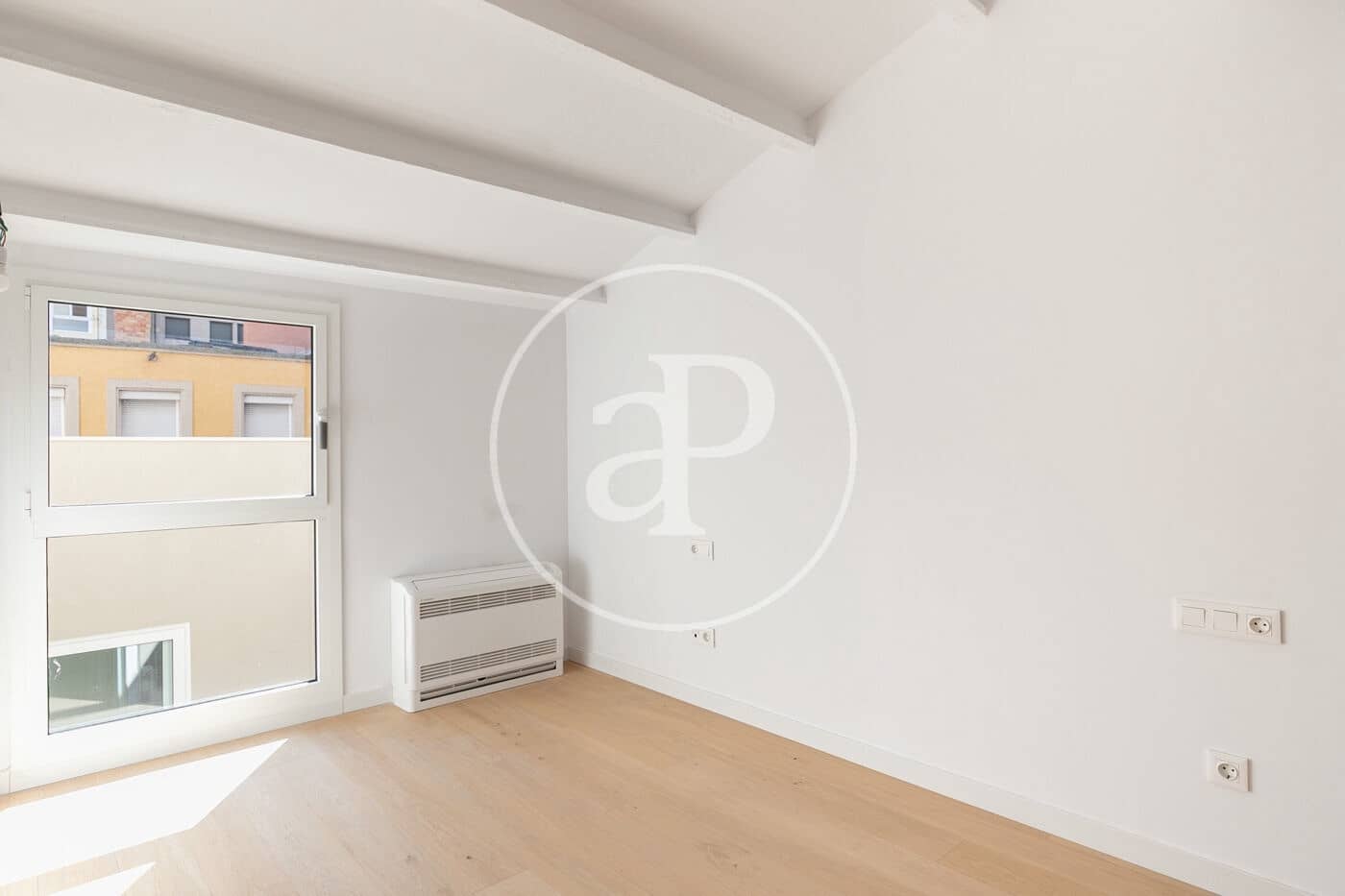 4 makuuhuone Kattohuoneisto myytävänä paikassa Barcelona kaupunki - 890 000 € (Ref: 9303516)