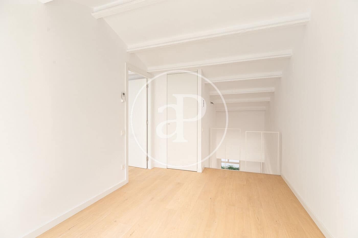 4 makuuhuone Kattohuoneisto myytävänä paikassa Barcelona kaupunki - 890 000 € (Ref: 9303516)