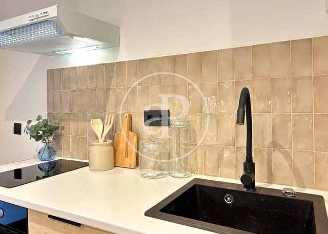 1 sypialnia Willa do wynajęcia w La Vila de Gràcia, Miasto Barcelona - 1 300 € (Ref: 9303517)