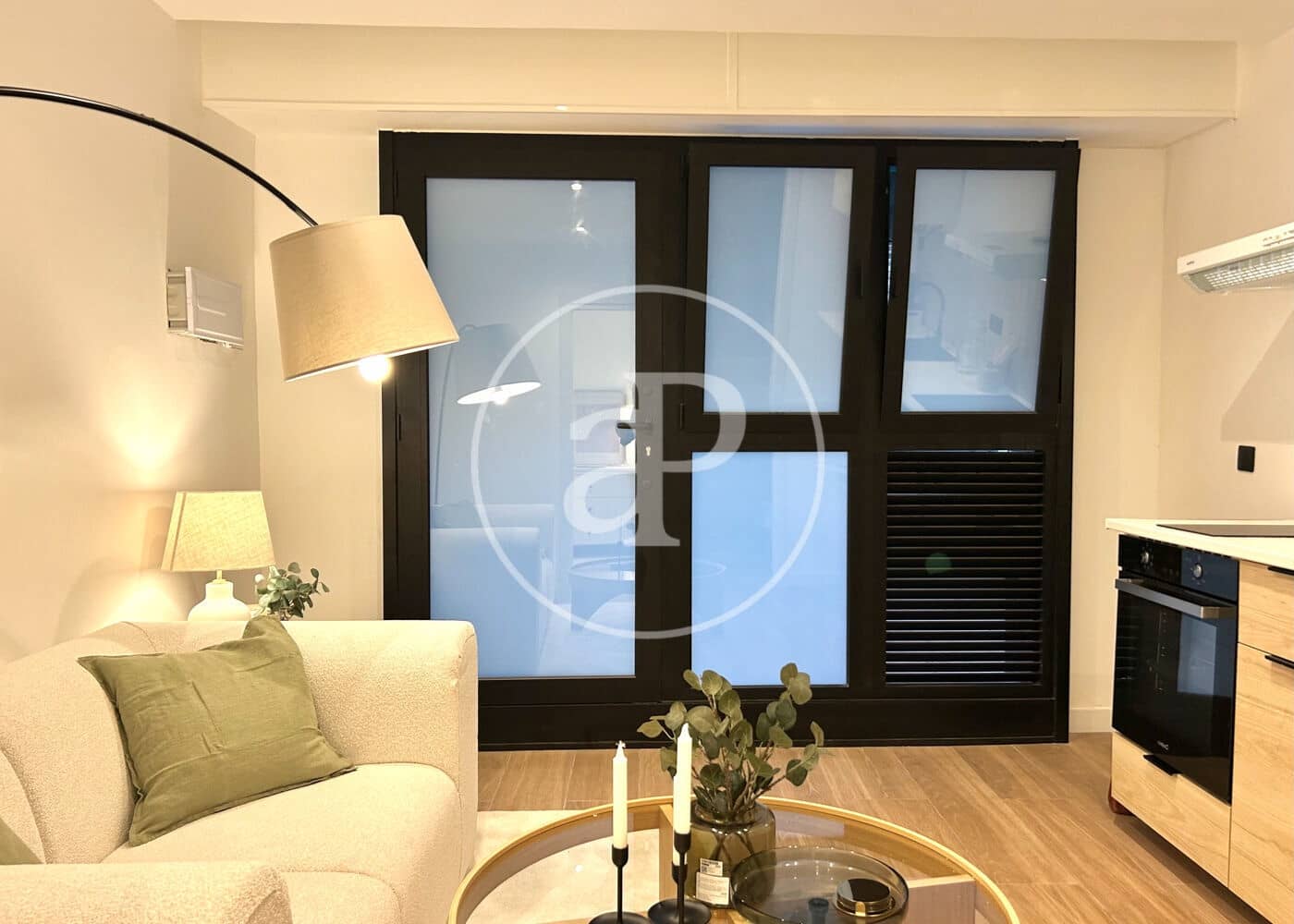 1 sypialnia Willa do wynajęcia w Miasto Barcelona - 1 300 € (Ref: 9303517)