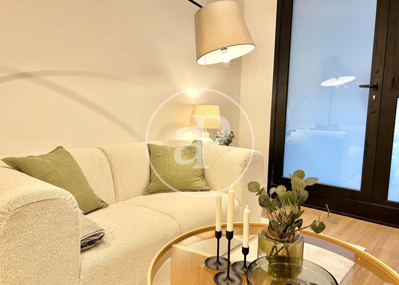 1 sypialnia Willa do wynajęcia w Miasto Barcelona - 1 300 € (Ref: 9303517)