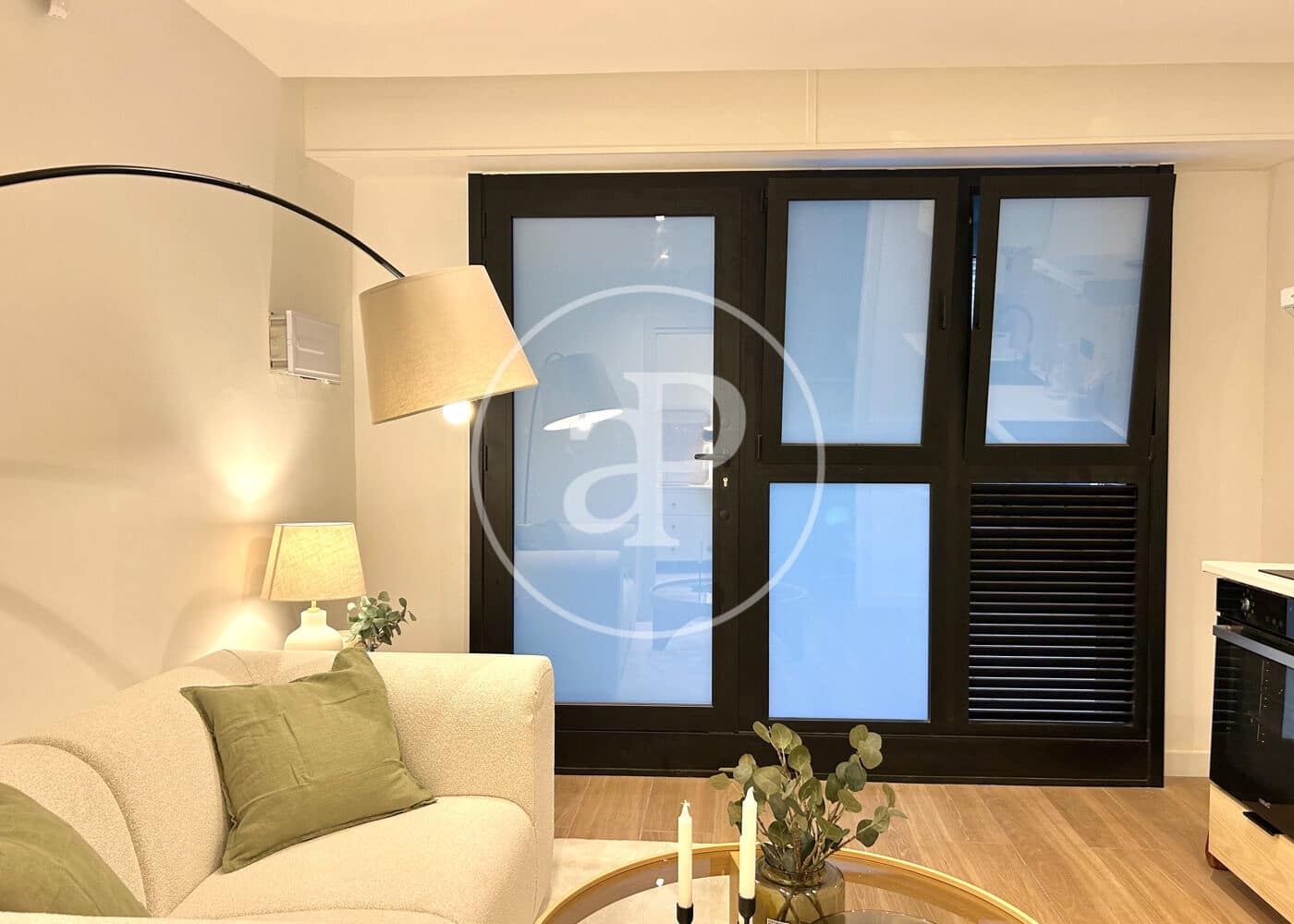 1 sypialnia Willa do wynajęcia w Miasto Barcelona - 1 300 € (Ref: 9303517)