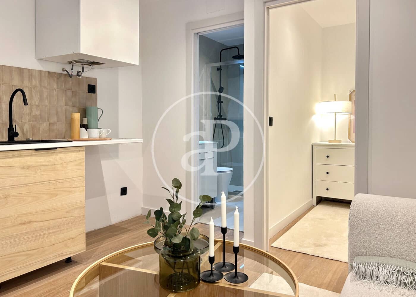 1 sypialnia Willa do wynajęcia w Miasto Barcelona - 1 300 € (Ref: 9303517)