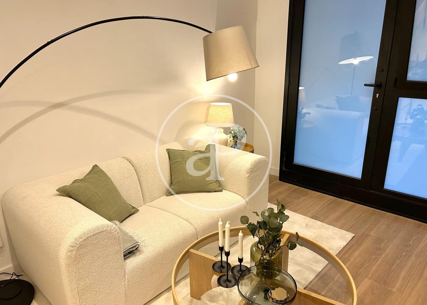 1 sypialnia Willa do wynajęcia w Miasto Barcelona - 1 300 € (Ref: 9303517)