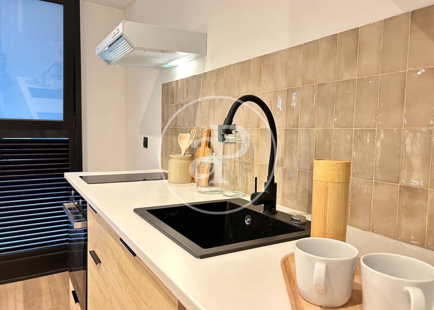 1 sypialnia Willa do wynajęcia w Miasto Barcelona - 1 300 € (Ref: 9303517)