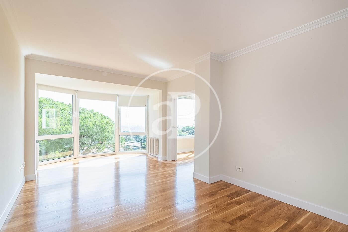 5 slaapkamer Villa te huur in Barcelona stad met zwembad - € 12.500 (Ref: 9303518)