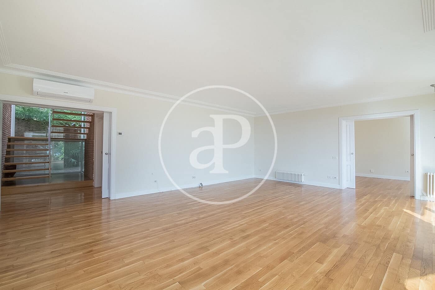 5 slaapkamer Villa te huur in Barcelona stad met zwembad - € 12.500 (Ref: 9303518)