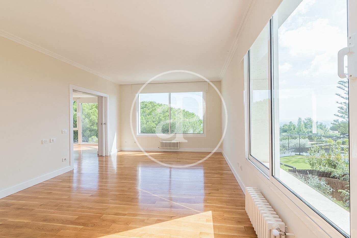 5 slaapkamer Villa te huur in Barcelona stad met zwembad - € 12.500 (Ref: 9303518)