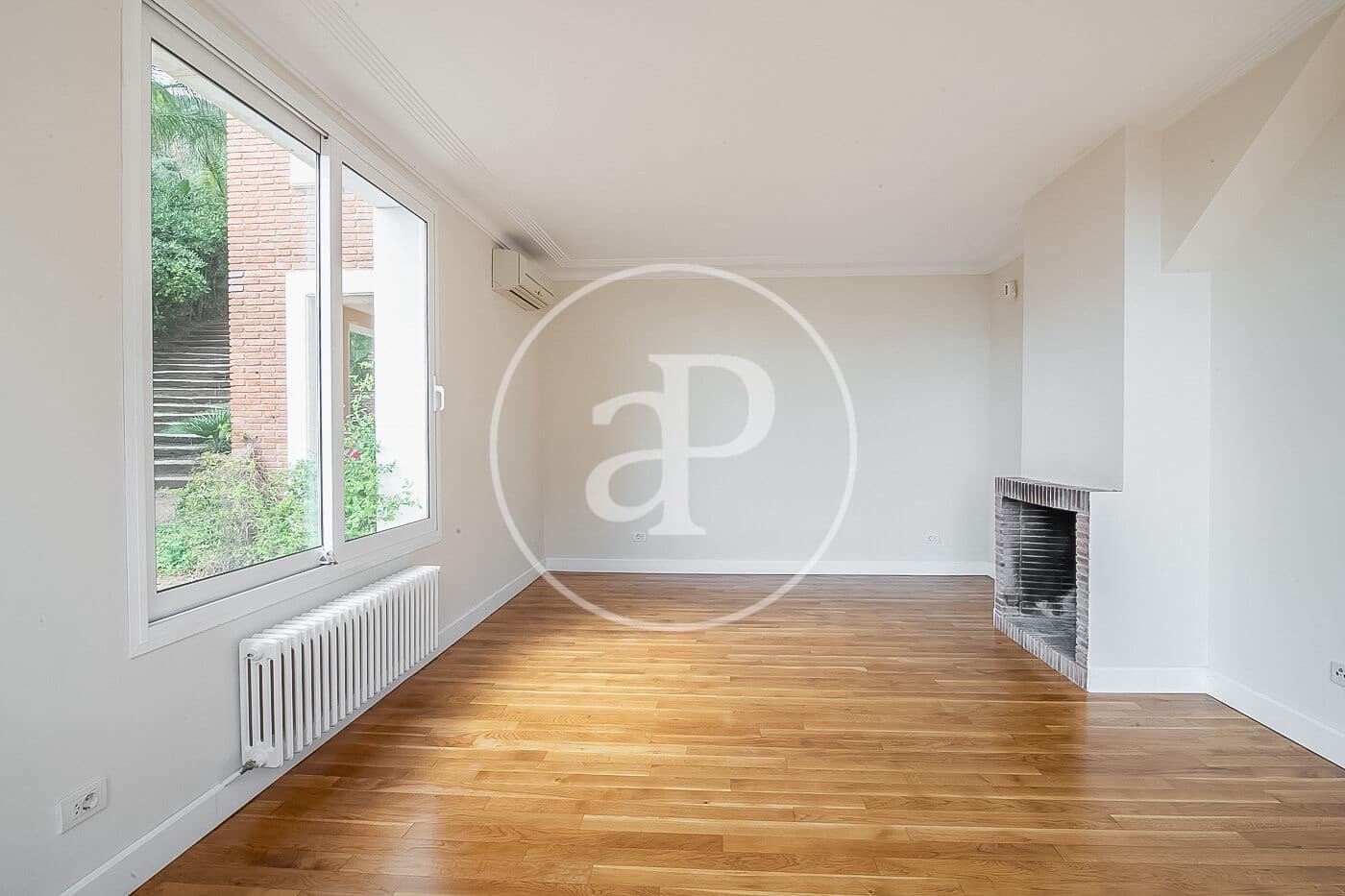 5 slaapkamer Villa te huur in Barcelona stad met zwembad - € 12.500 (Ref: 9303518)