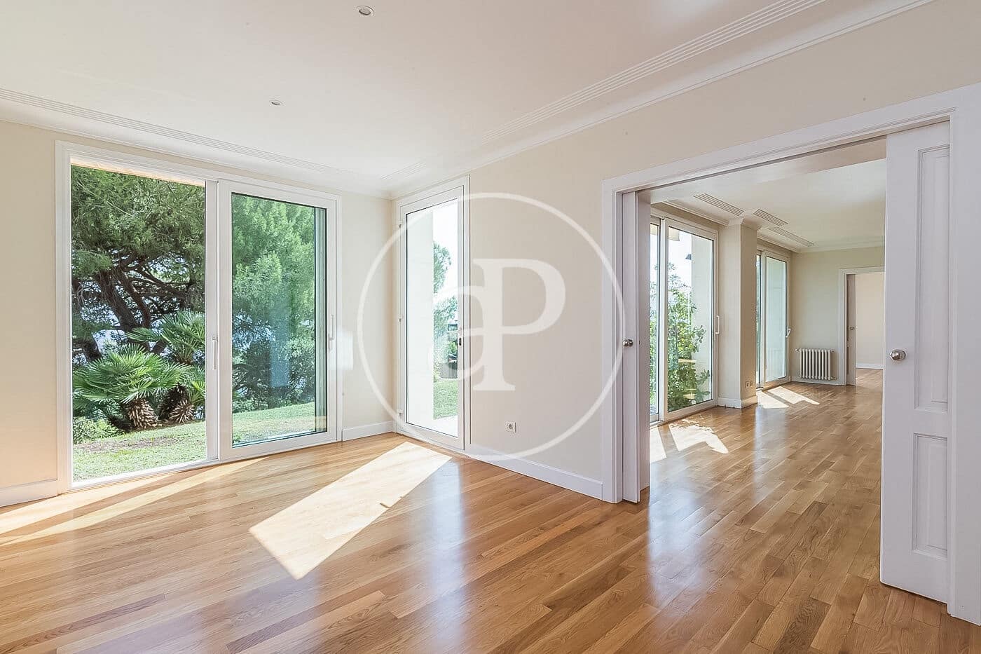 5 slaapkamer Villa te huur in Barcelona stad met zwembad - € 12.500 (Ref: 9303518)
