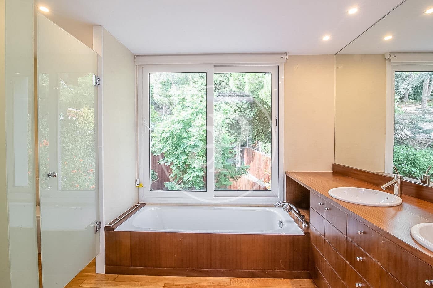 5 slaapkamer Villa te huur in Barcelona stad met zwembad - € 12.500 (Ref: 9303518)