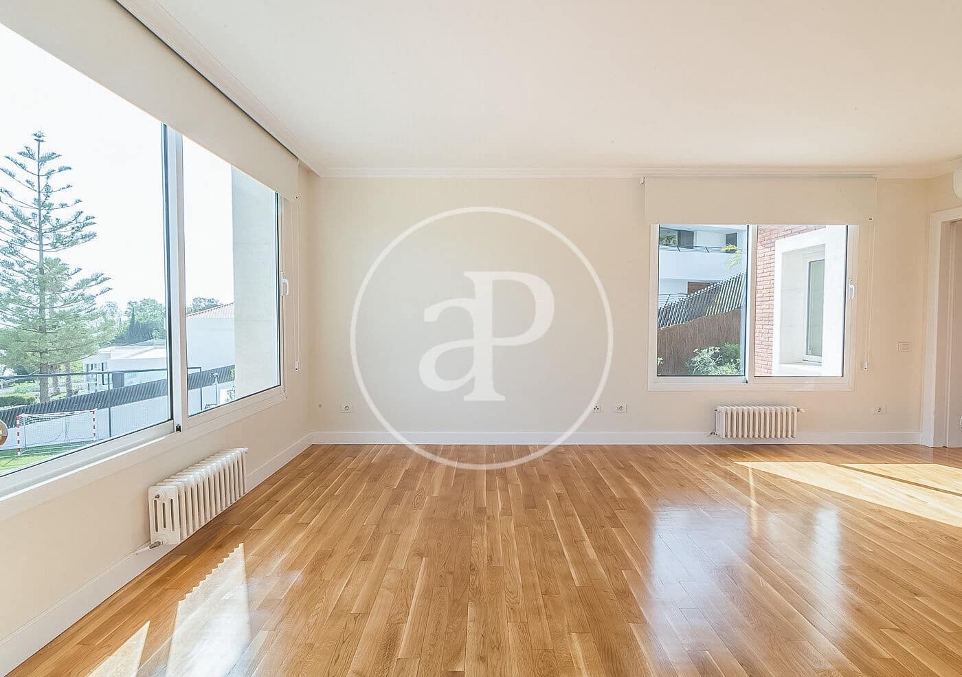 5 slaapkamer Villa te huur in Barcelona stad met zwembad - € 12.500 (Ref: 9303518)