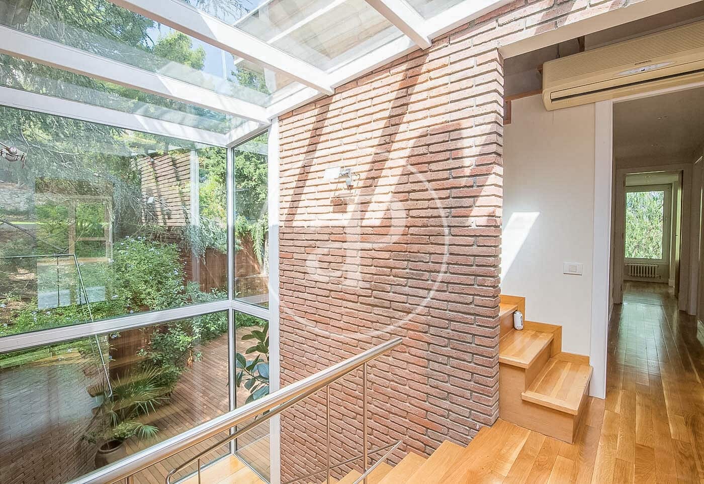 5 slaapkamer Villa te huur in Barcelona stad met zwembad - € 12.500 (Ref: 9303518)