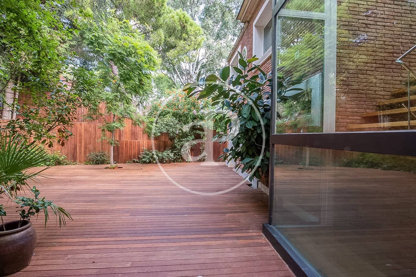 5 slaapkamer Villa te huur in Barcelona stad met zwembad - € 12.500 (Ref: 9303518)