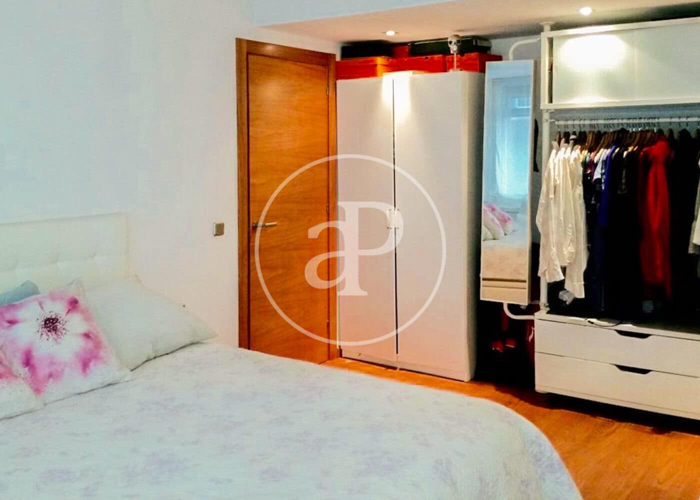 3 bedroom Apartment for rent in Barcelona city - € 1,605 (Ref: 9308490)