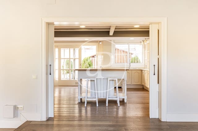 6 bedroom Villa for rent in Sant Cugat del Vallès with pool - € 6,900 (Ref: 9310875)